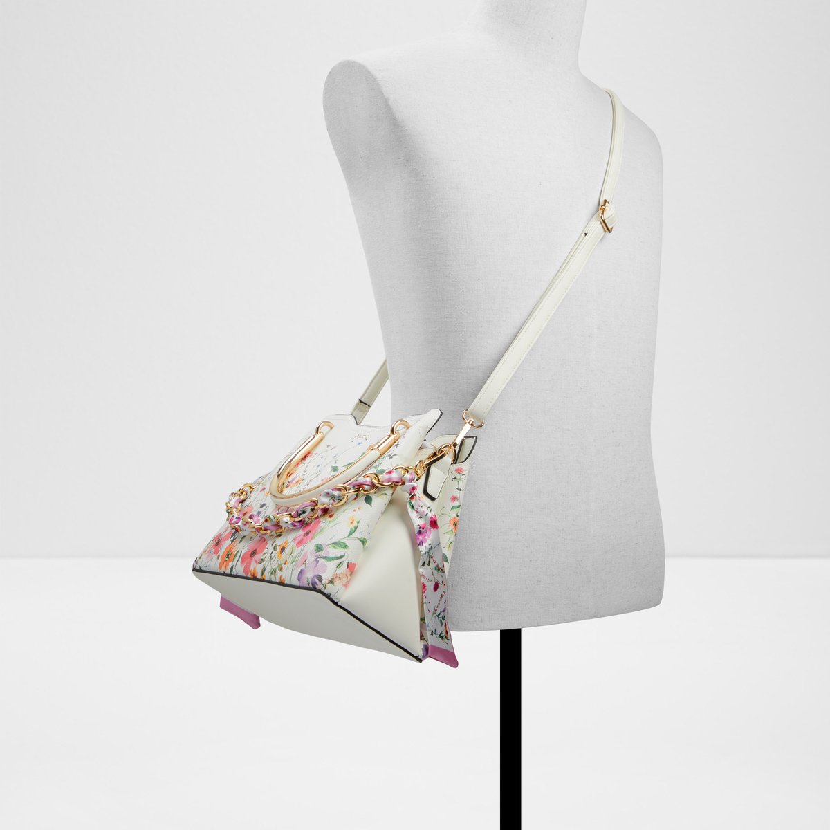 Arrayan Top Handle Bag