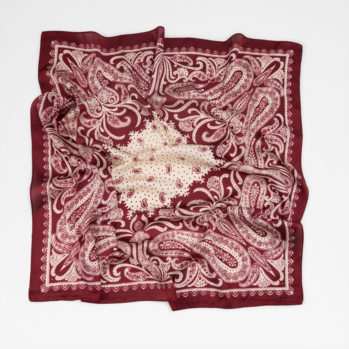 Bernadete Scarf