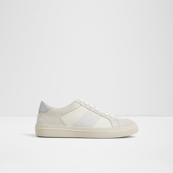 Braxton Low-Top Sneakers