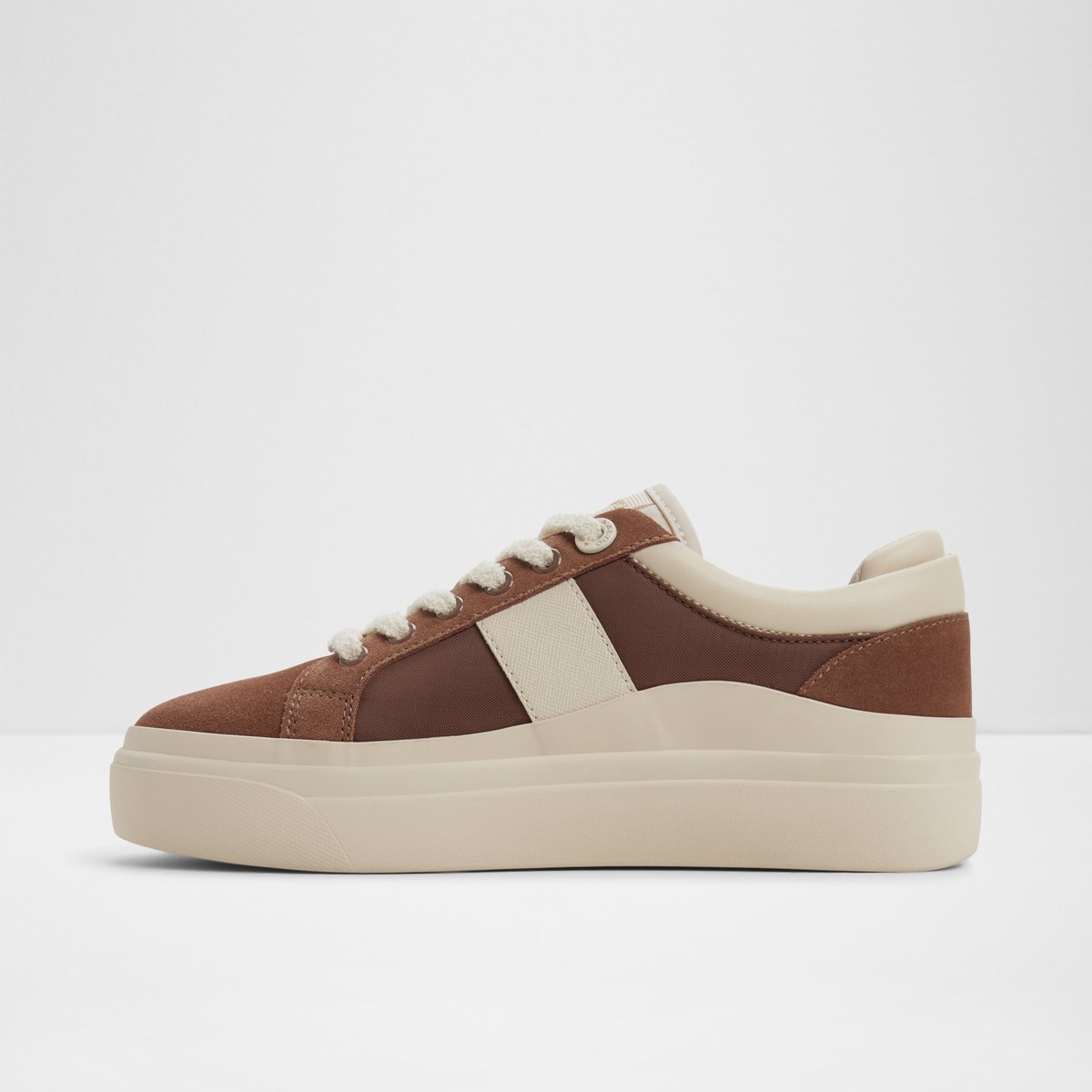 Brynlee Low-Top Sneakers