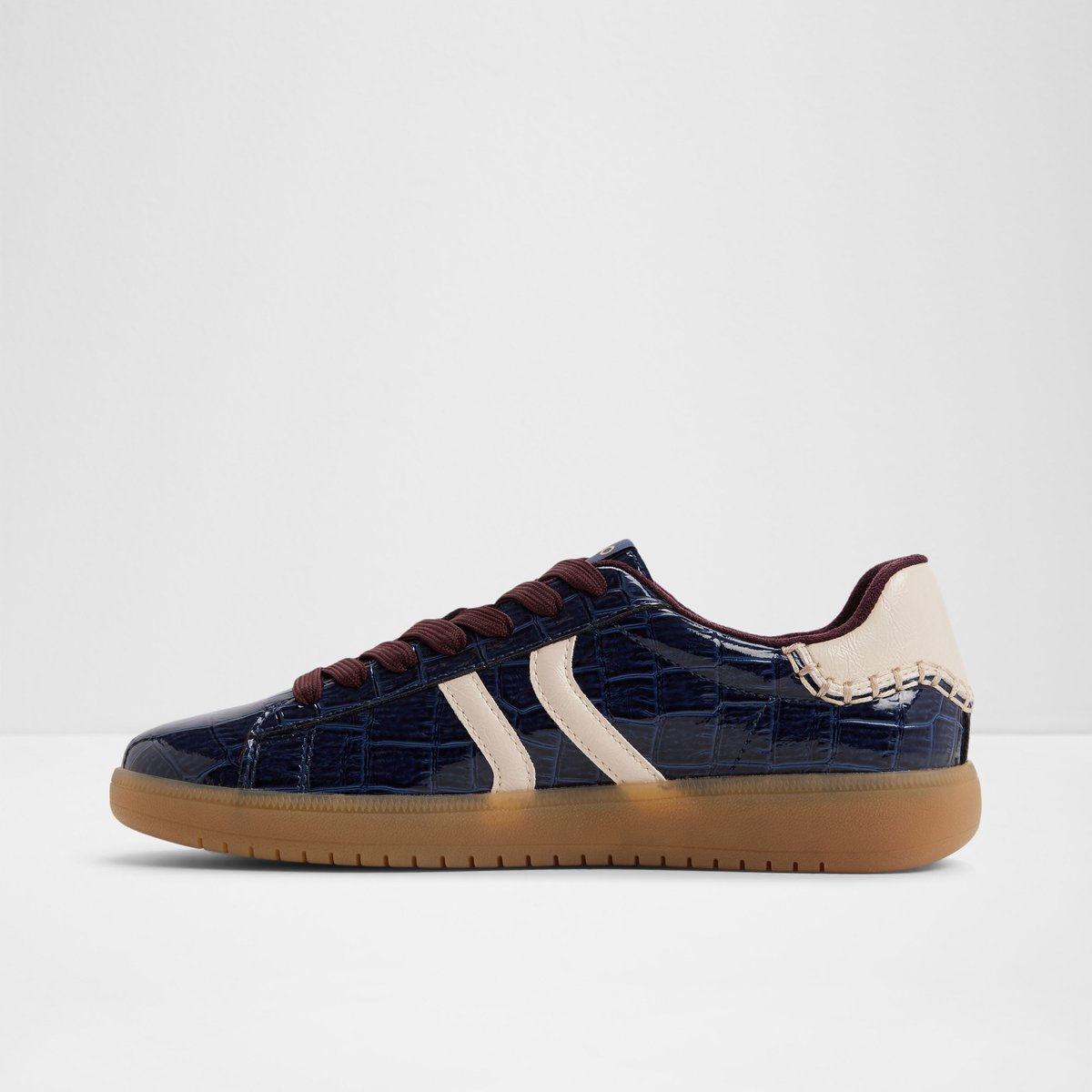 Chicsneaker2 Low-Top Sneakers