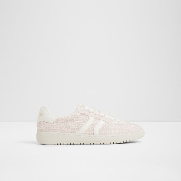 Chicsneaker Low-Top Sneakers