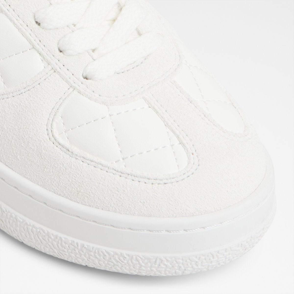 Deevale Low-Top Sneakers