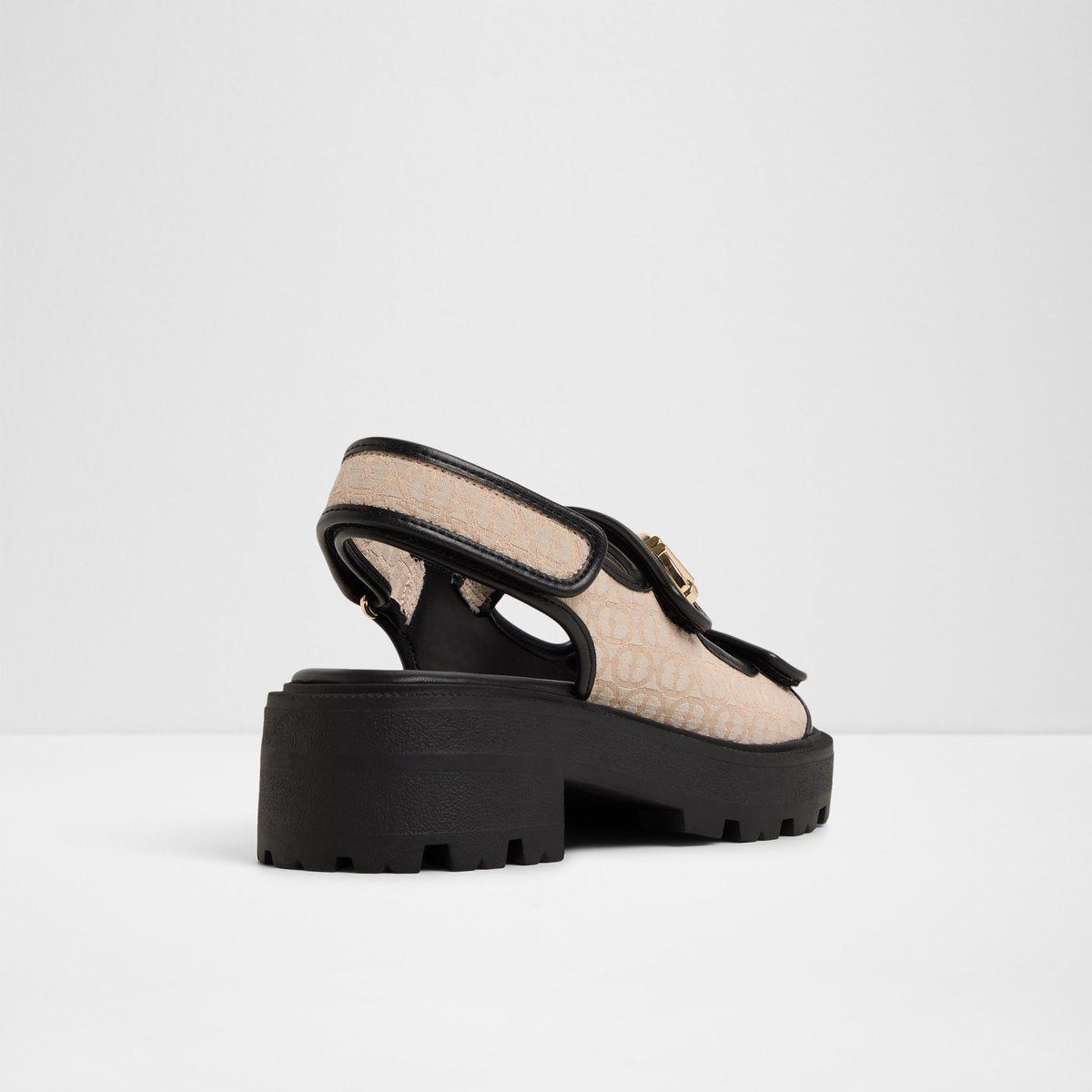 Drirana Wedge Sandals