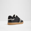 Freekick Low-Top Sneakers