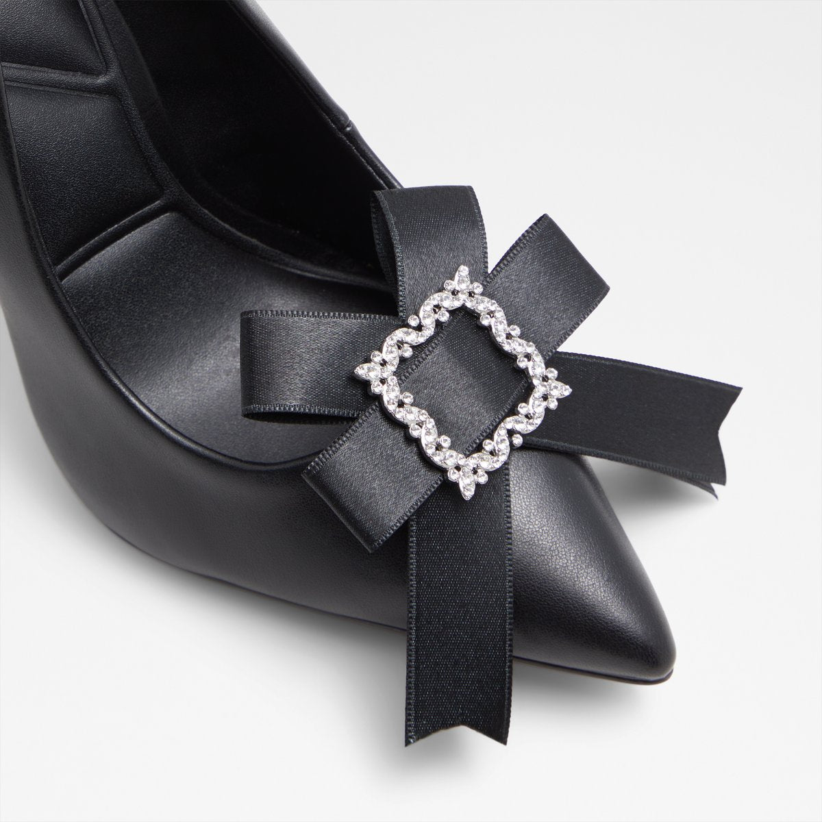 Freini Shoe Ornament