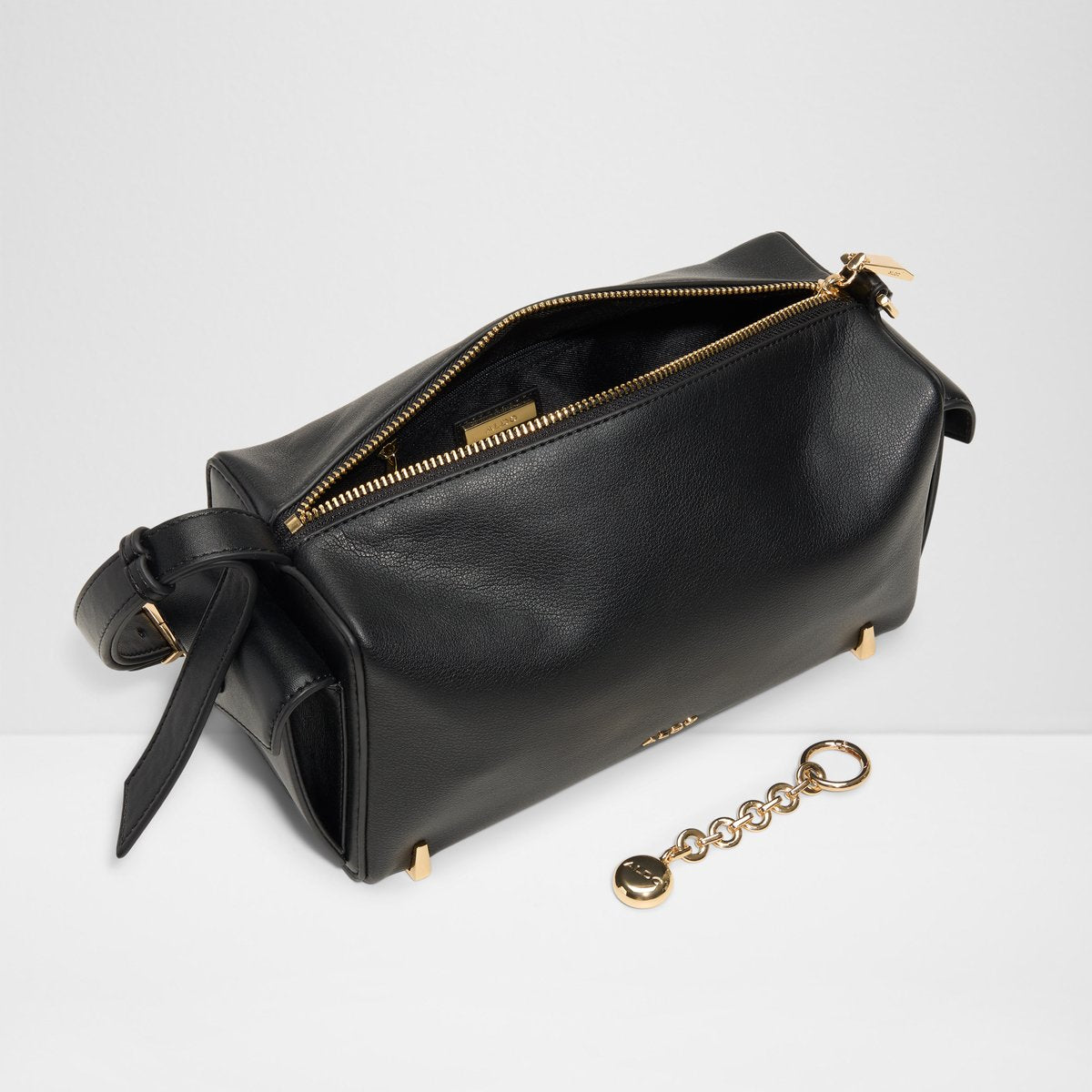 Ganeva Shoulder Bag