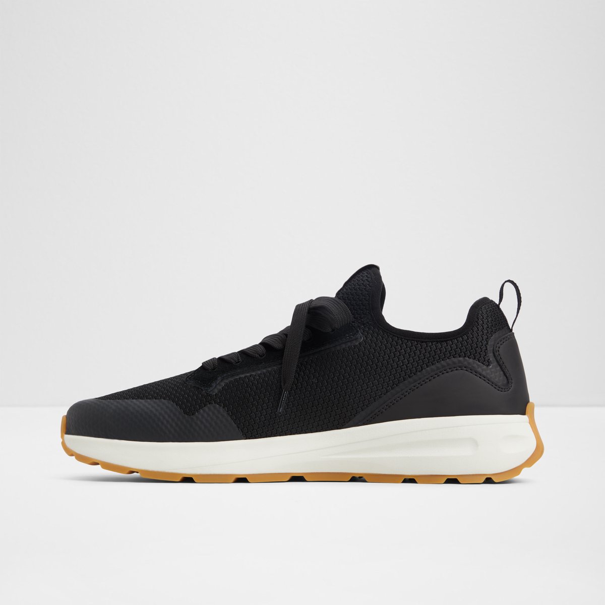 Garrick Low-Top Sneakers