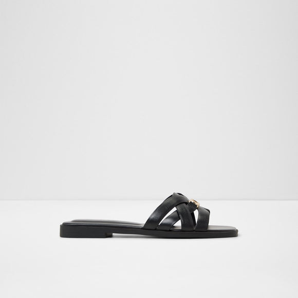 Jennaleriel In Flat Sandals