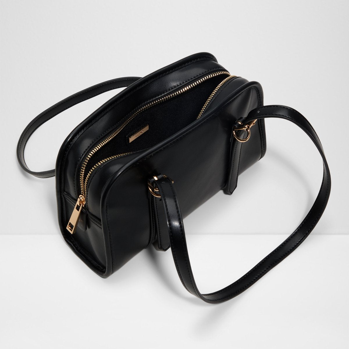 Kailyy Shoulder Bag