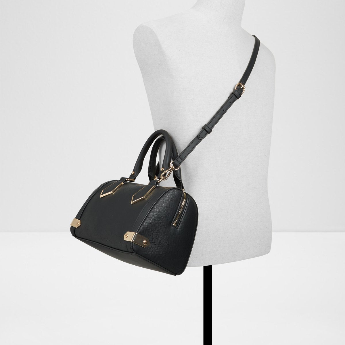 Maybry Barrel Bag