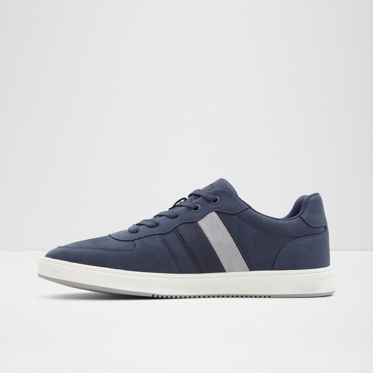 Morrisey Low-Top Sneakers