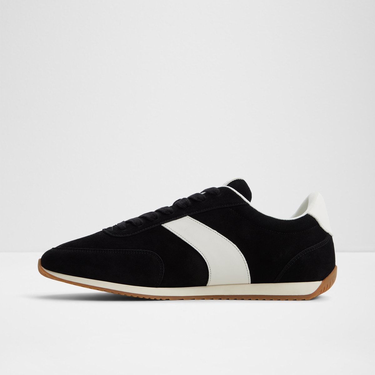 Nathaniel Low-Top Sneakers