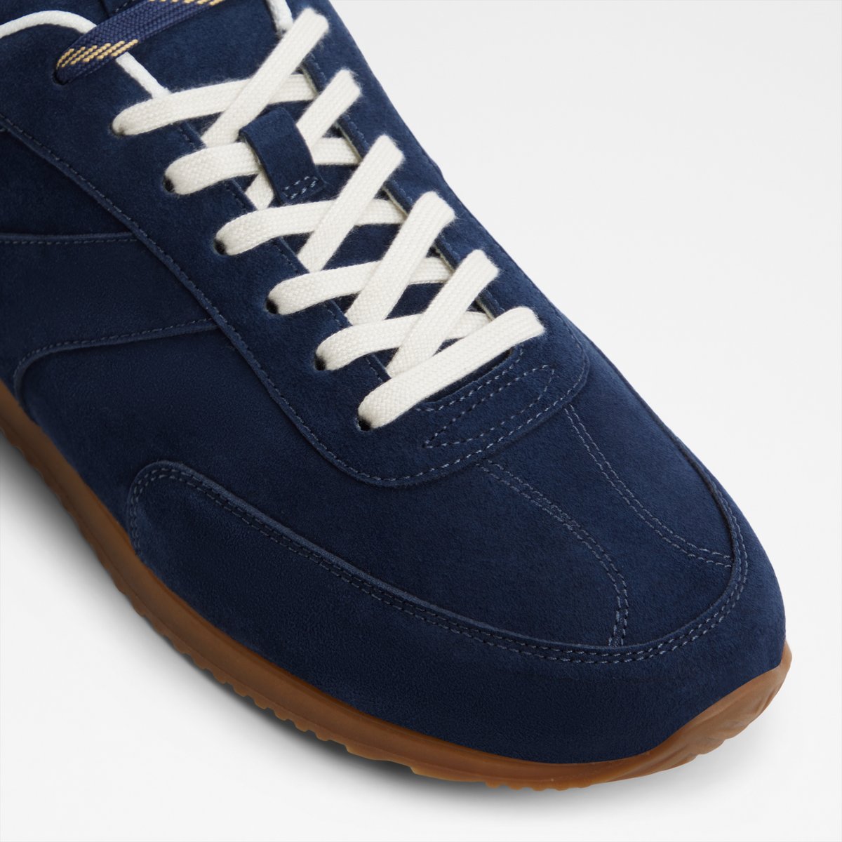Nathaniel Low-Top Sneakers