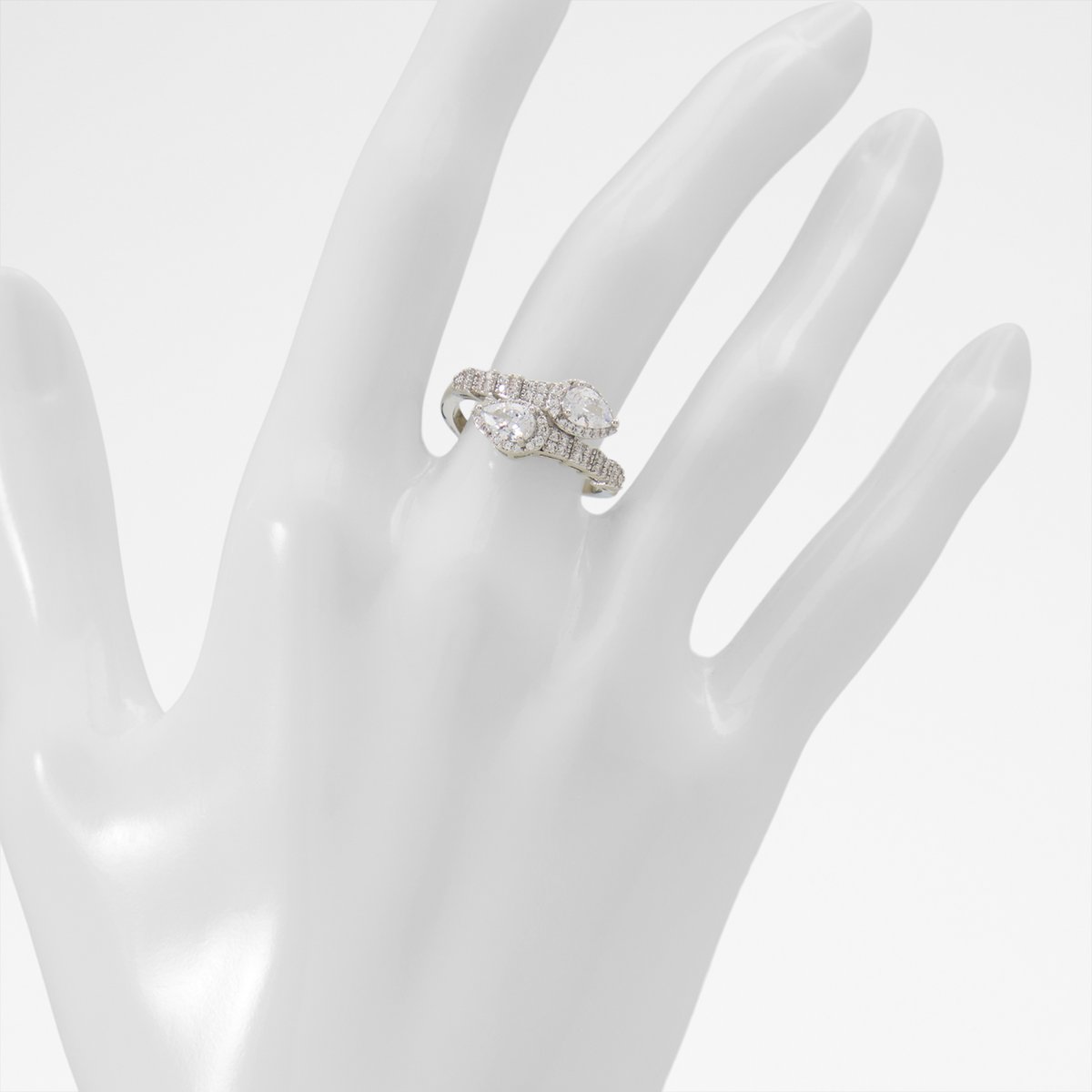 Neillie Ring