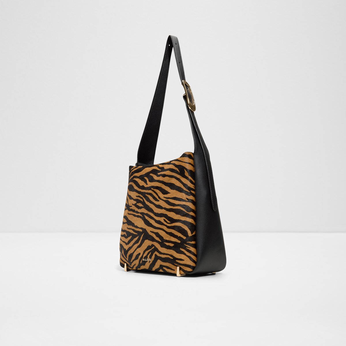 Qadode Bucket Bag