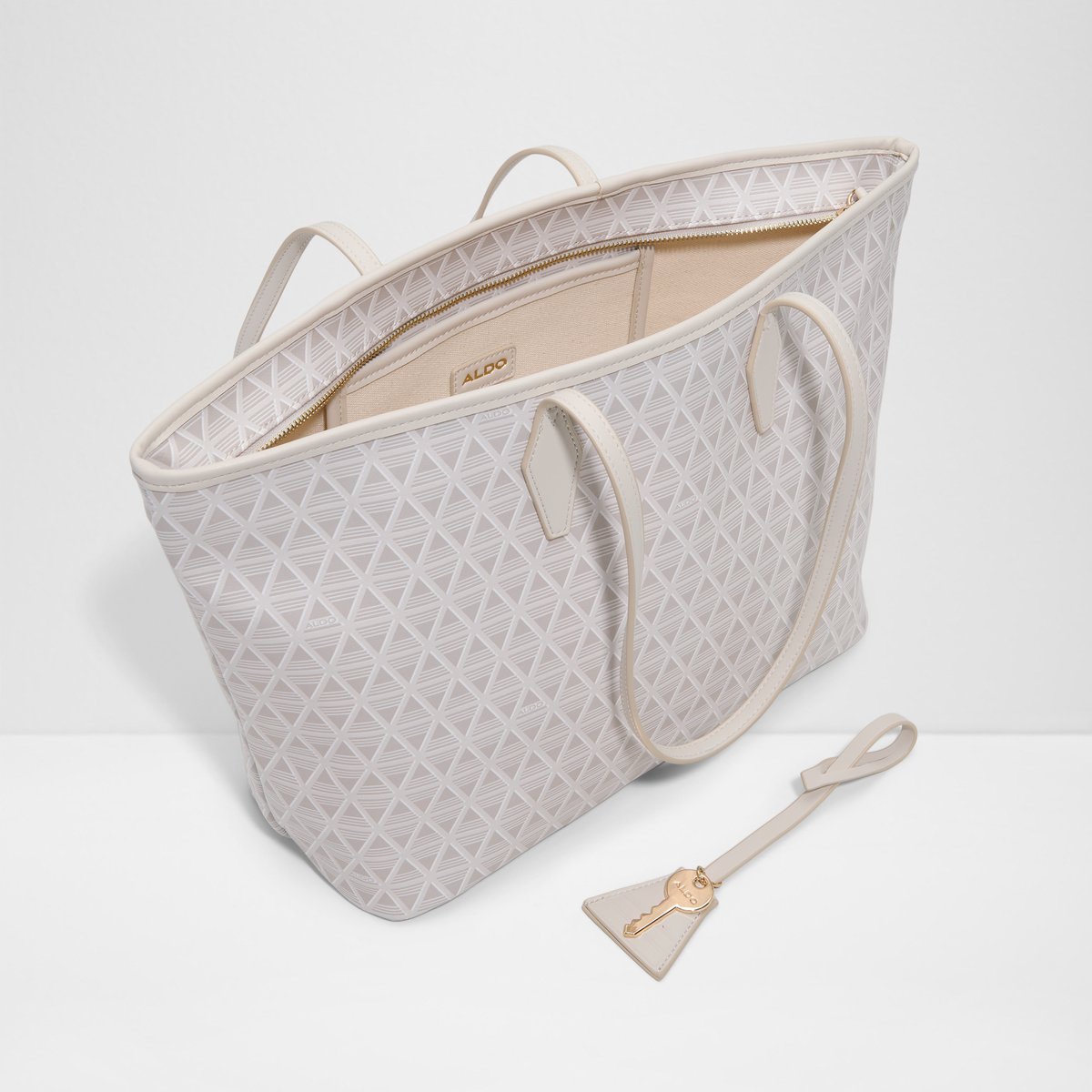 Ralia Tote Bag