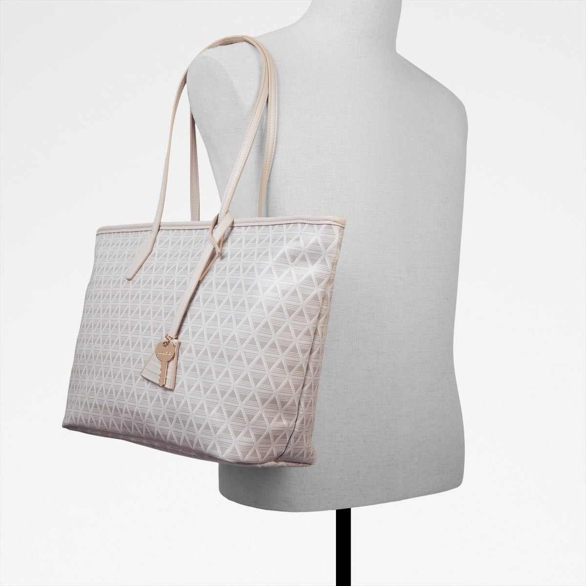 Ralia Tote Bag