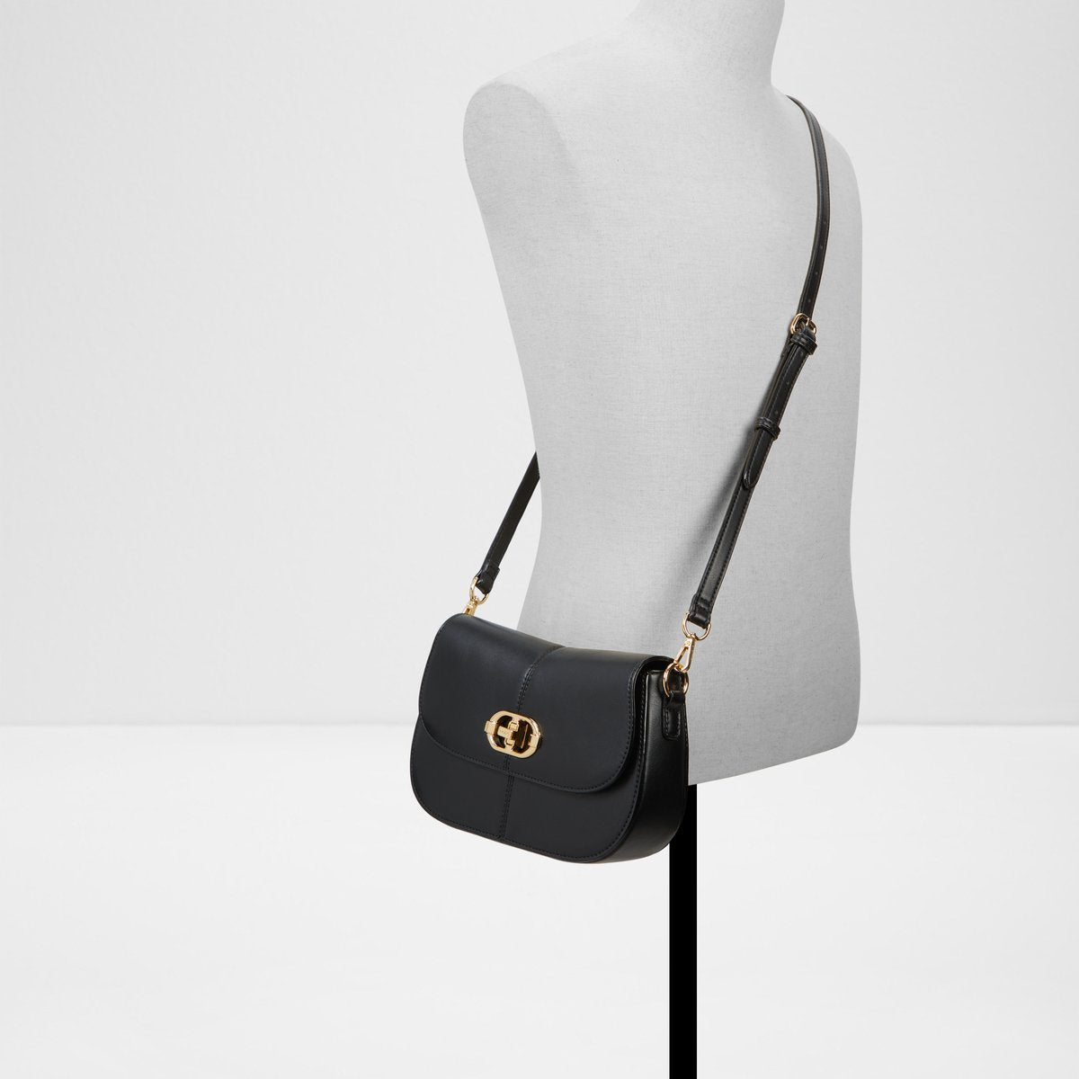 Ruyana Shoulder Bag