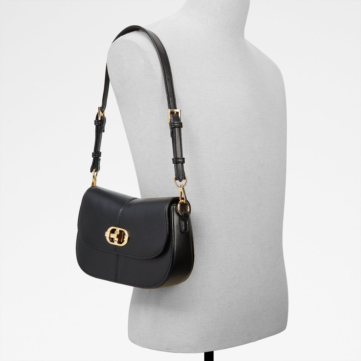 Ruyana Shoulder Bag