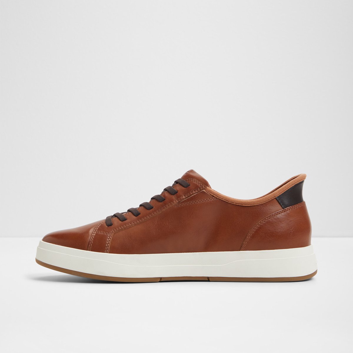 Scottie Low-Top Sneakers