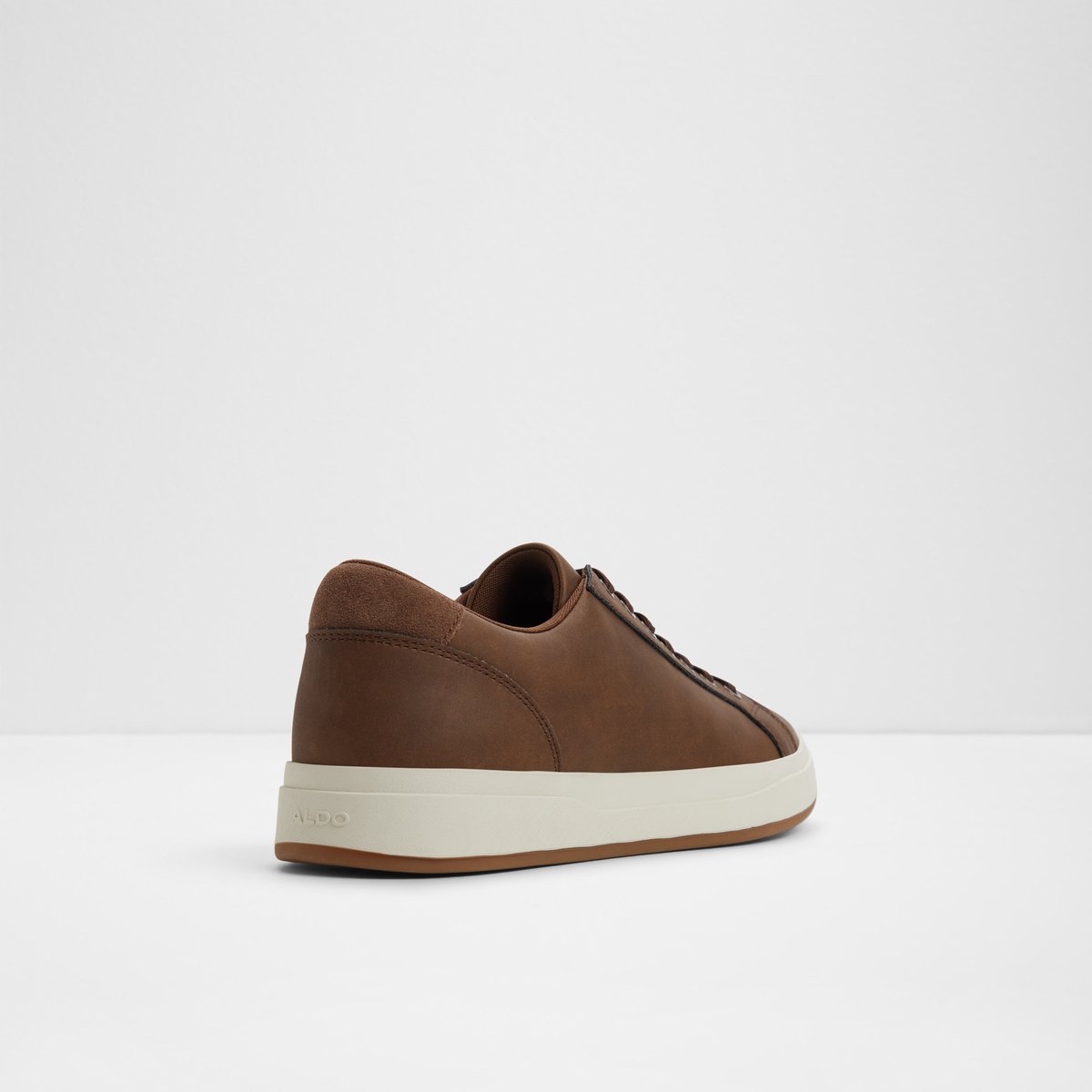 Scottiee Low-Top Sneakers