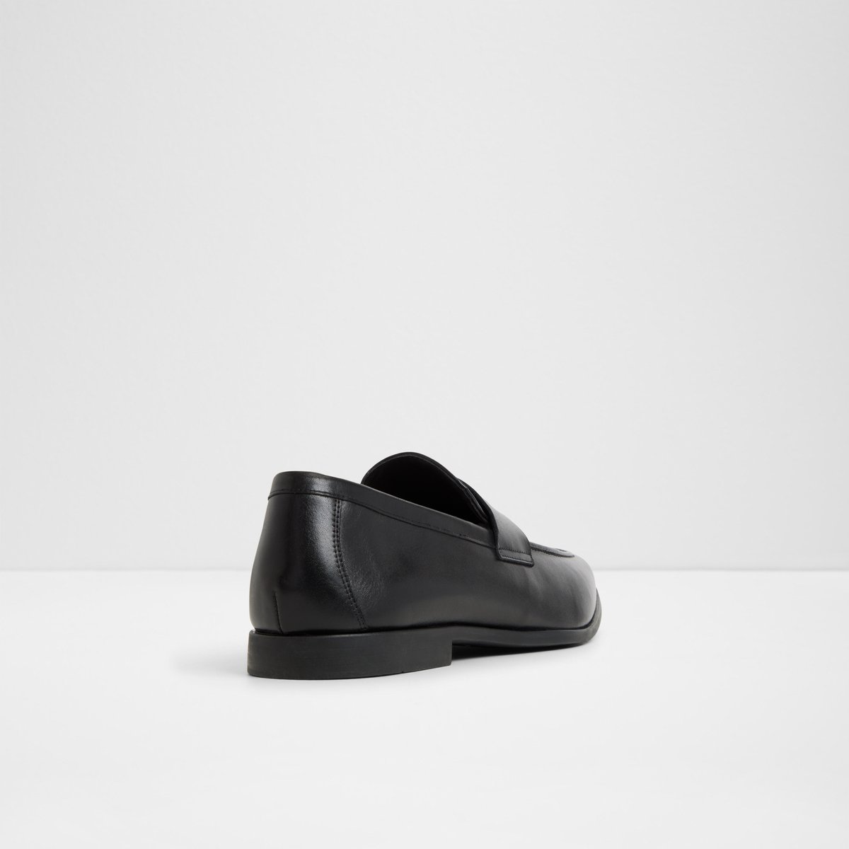 Vinny Loafers
