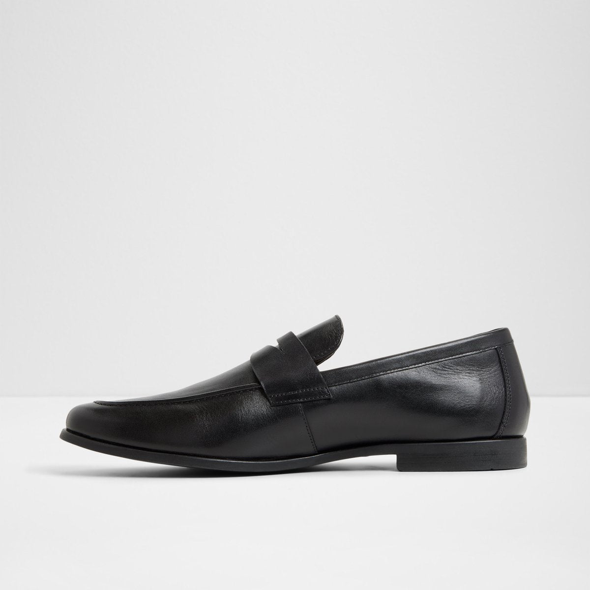Vinny Loafers