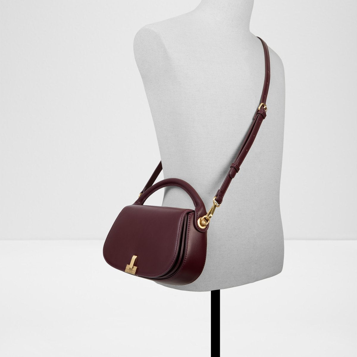 Willamae Cross Body Bag