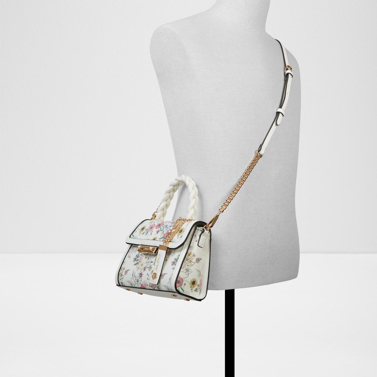 Aira Top Handle Bag