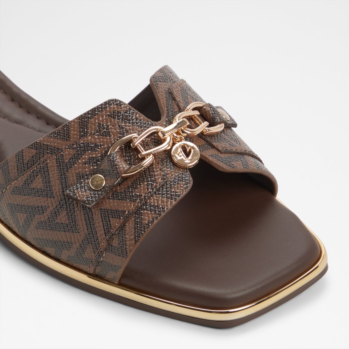 Alamassi Slide Sandals