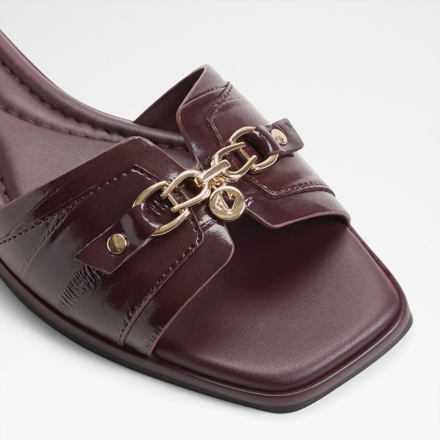 Alamassi Slide Sandals