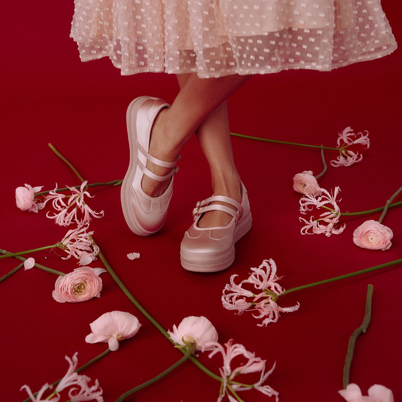 Yulie Low-Top Sneakers