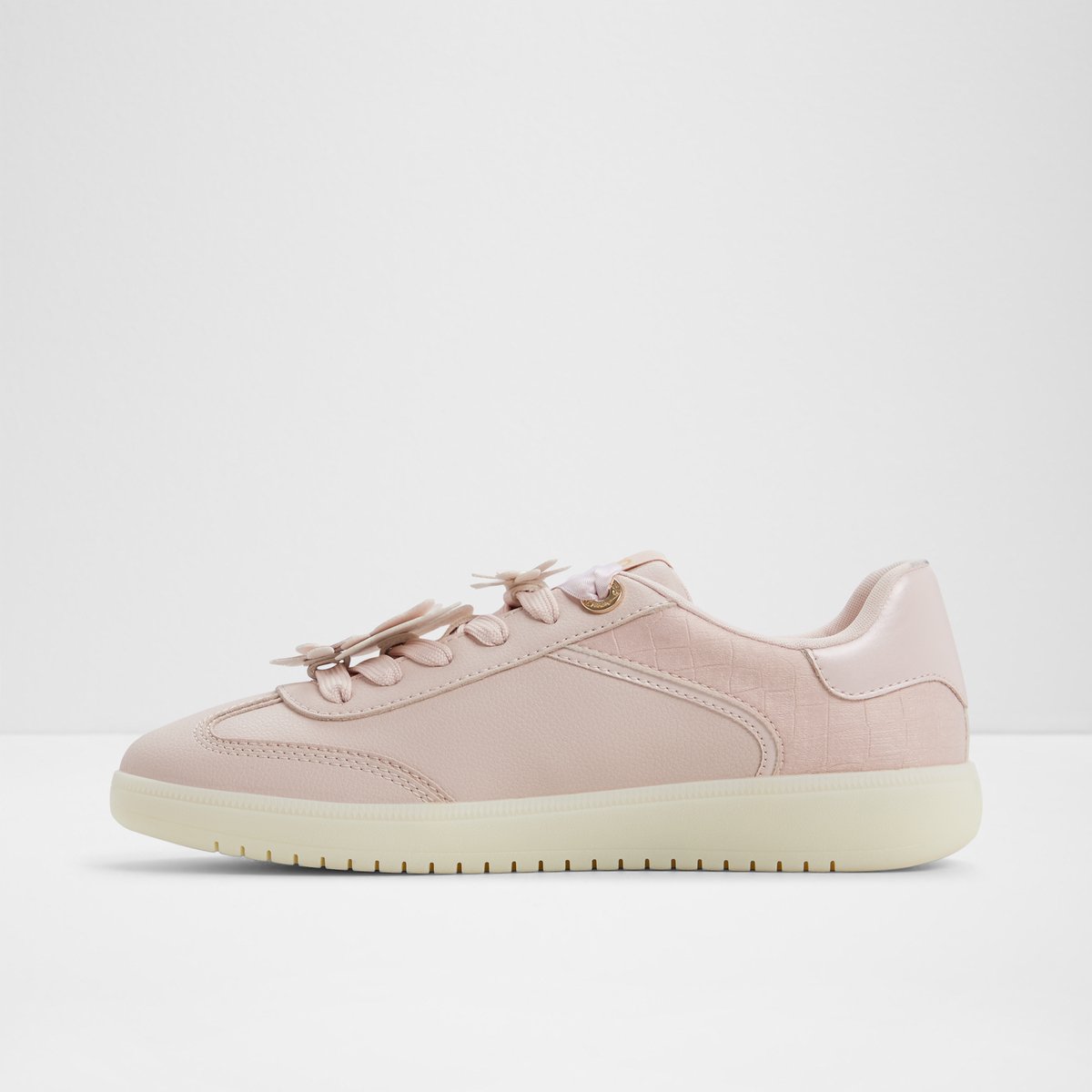 Areanne Low-Top Sneakers