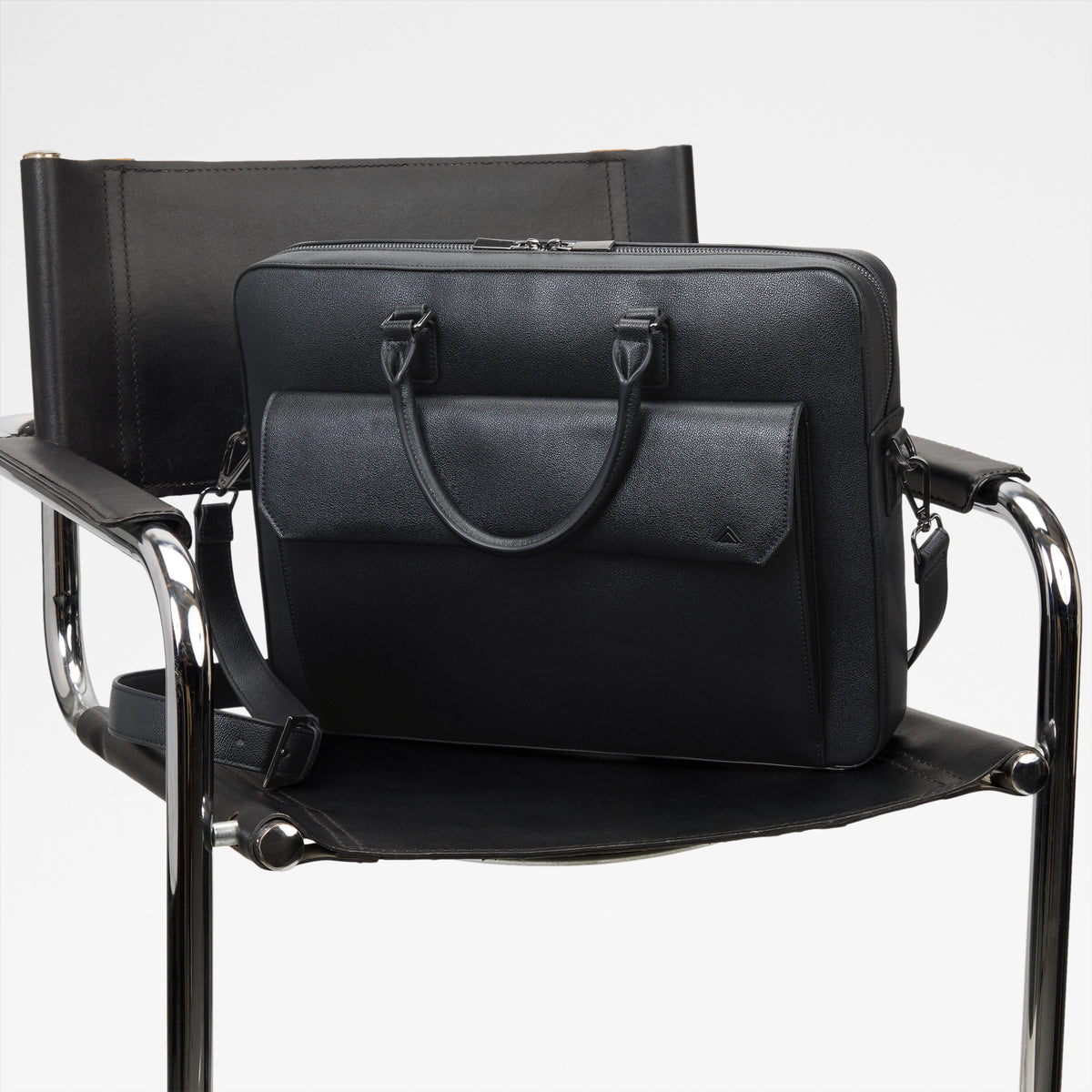 Bradleey Messenger Bag