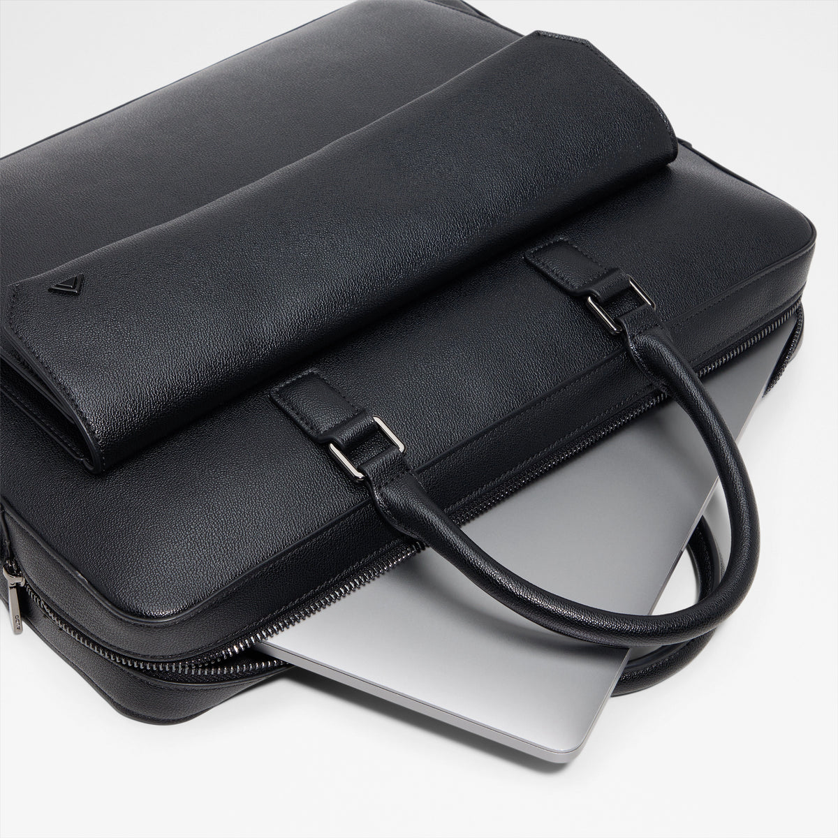 Bradleey Messenger Bag