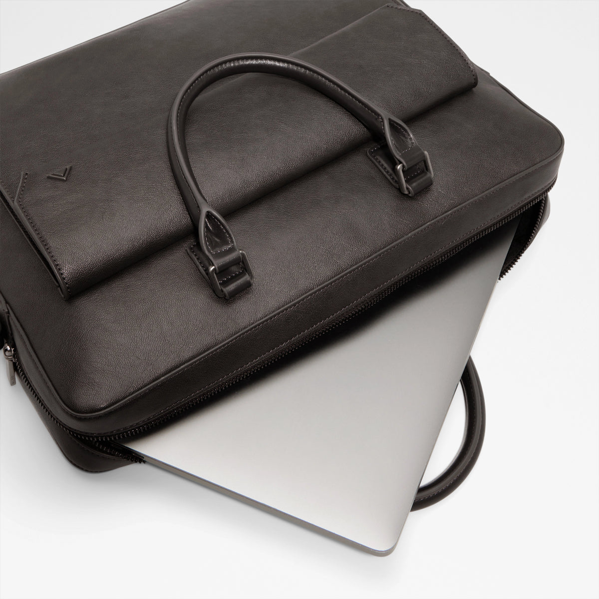 Bradleey Messenger Bag