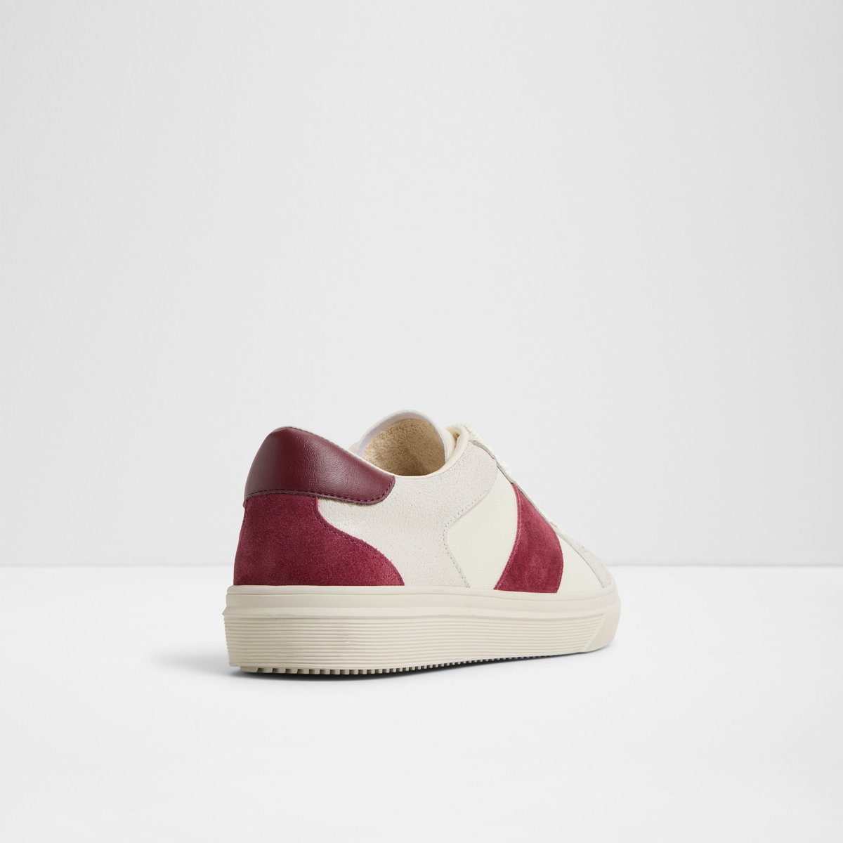 Braxton Low-Top Sneakers