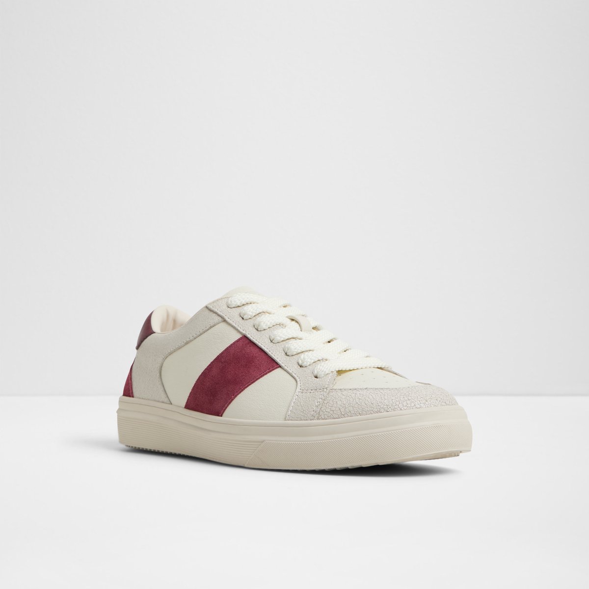 Braxton Low-Top Sneakers