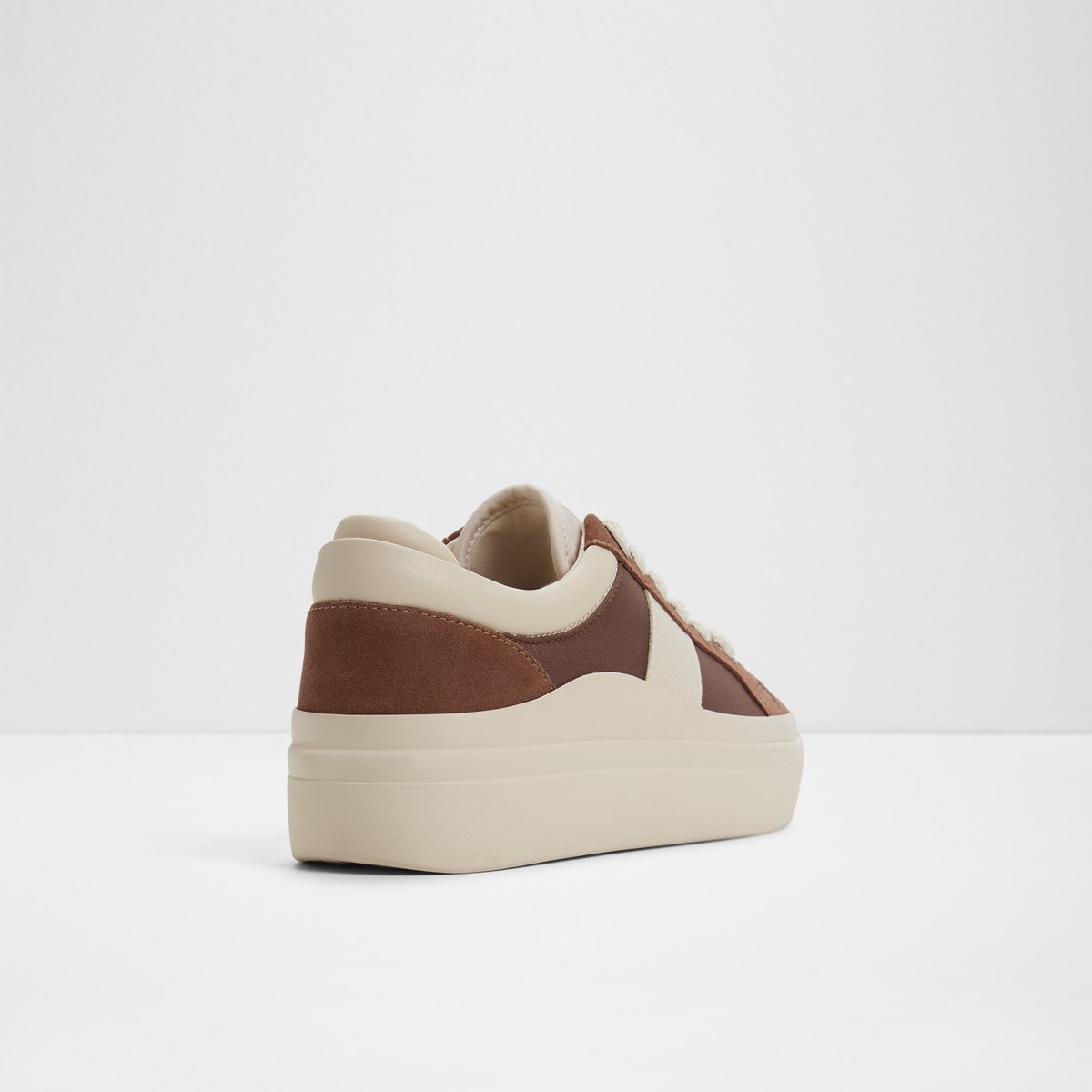 Brynlee Low-Top Sneakers