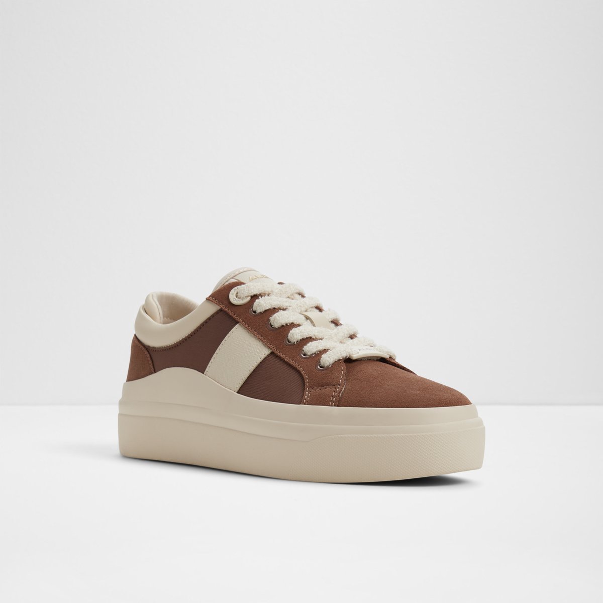 Brynlee Low-Top Sneakers