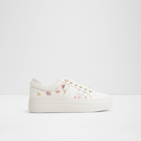 Brynlee Low-Top Sneakers