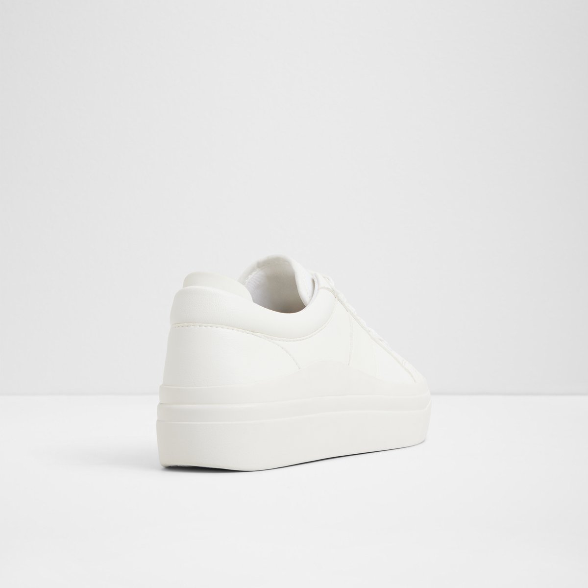 Brynlee Low-Top Sneakers