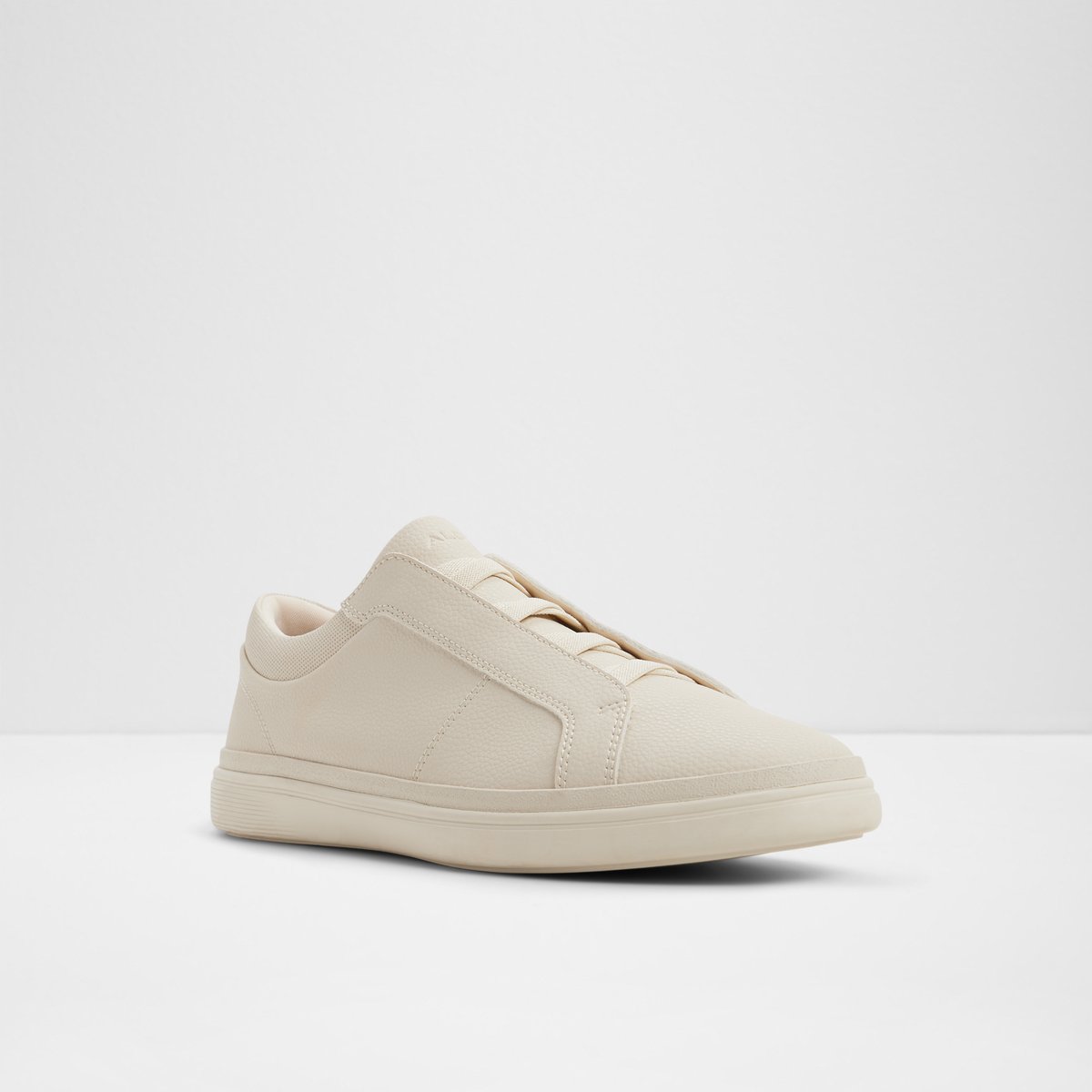 Carlson Low-Top Sneakers