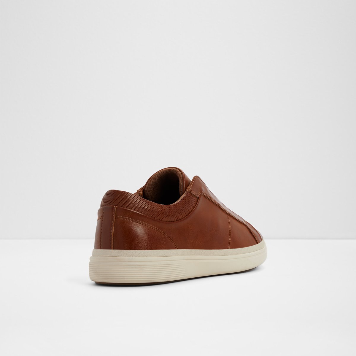 Carlson Low-Top Sneakers