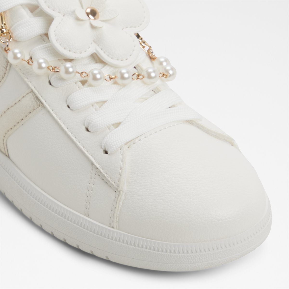 Chicsneaker2 Low-Top Sneakers