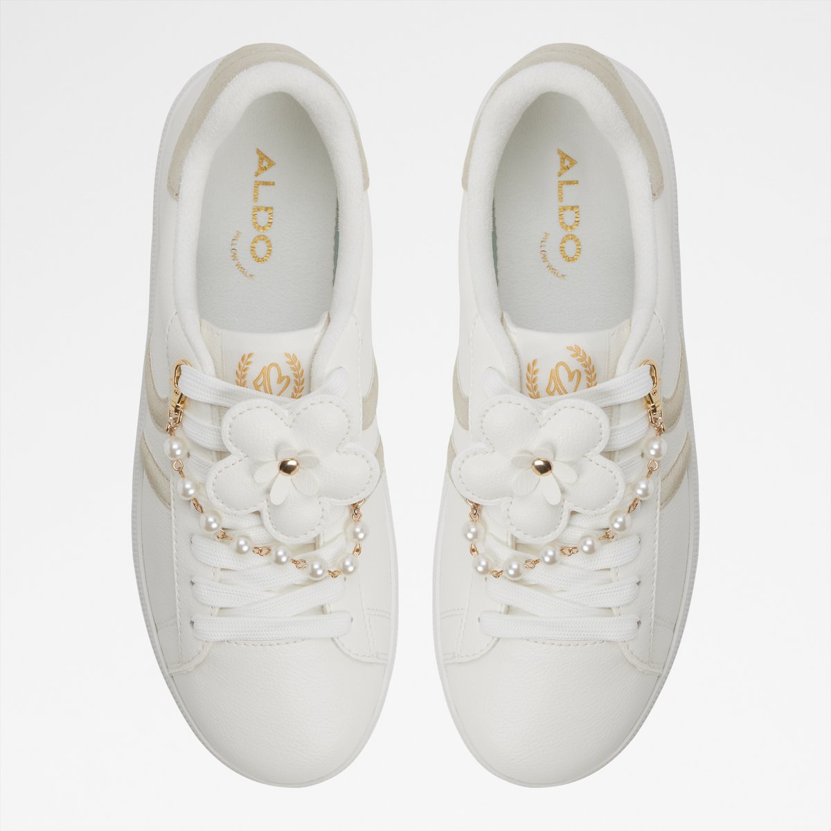 Chicsneaker2 Low-Top Sneakers