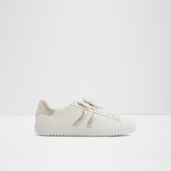 Chicsneaker2 Low-Top Sneakers
