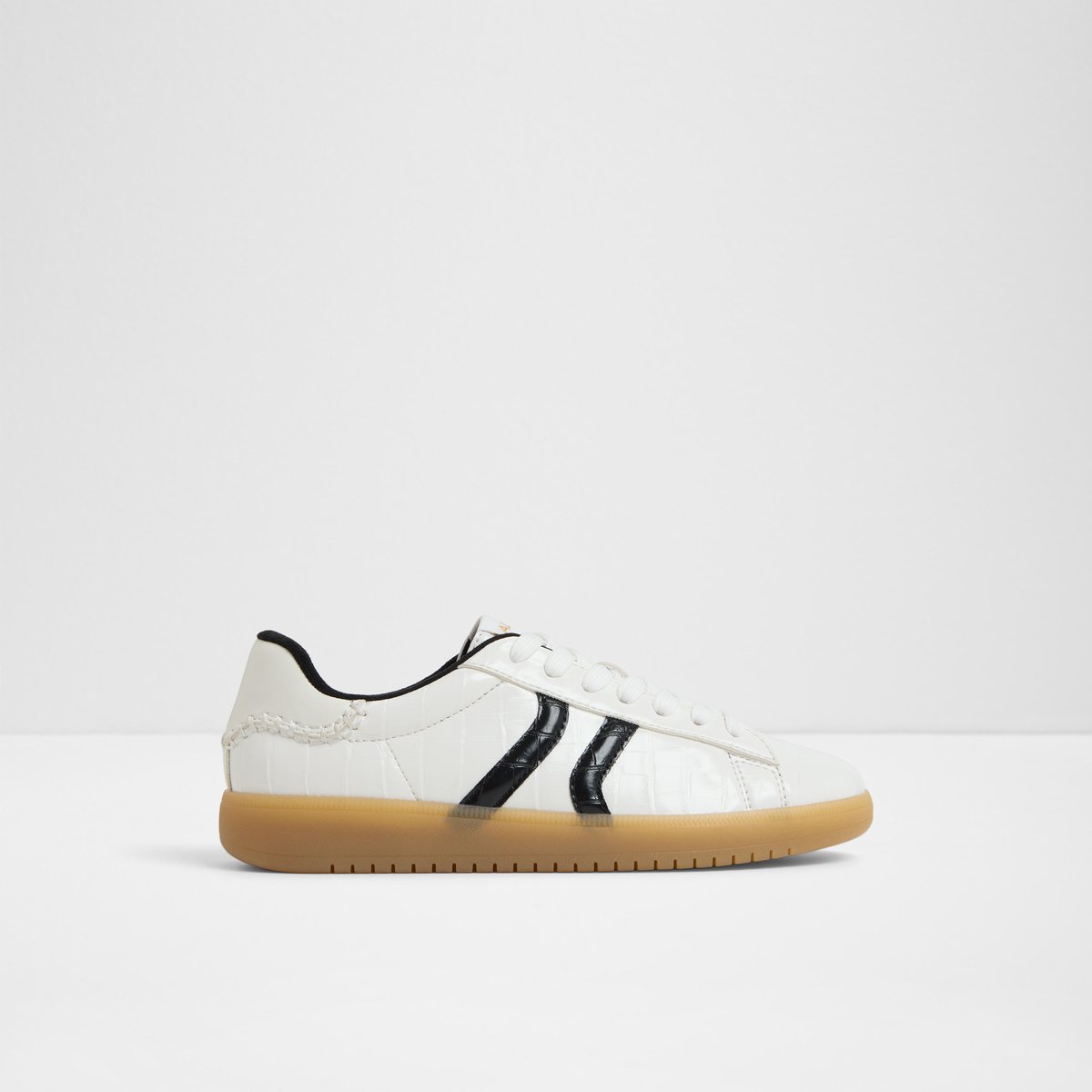 Chicsneaker2 Low-Top Sneakers