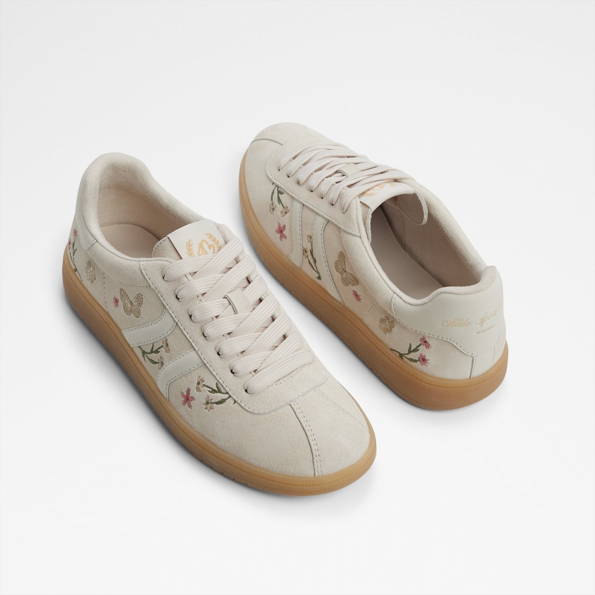 Chicsneaker Low-Top Sneakers
